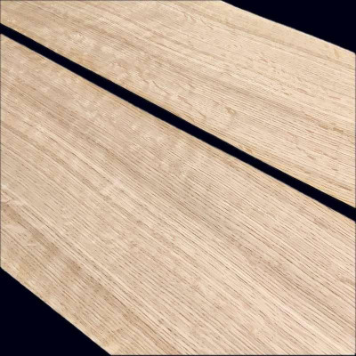 Figured quarter-cut Oak veneer 80 x 17 cm